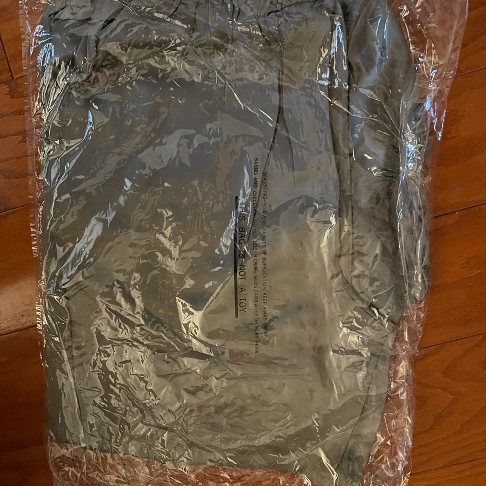 •Women’s 100% Silk Pajamas Brand New | Small ONLY - Picture 9 of 11